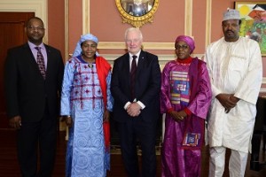GG02-2016-0139-020 April 28, 2016 Ottawa, Ontario, Canada His Excellency the Right Honourable David Johnston, Governor General of Canada, received the letter of credence from Her Excellency Hassana Alidou, Ambassador-designate of the Republic of Niger, on Thursday, April 28, 2016, at Rideau Hall. Credit: MCpl Vincent Carbonneau, Rideau Hall, OSGG